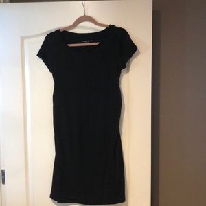 Black cotton maternity dress. ♥️